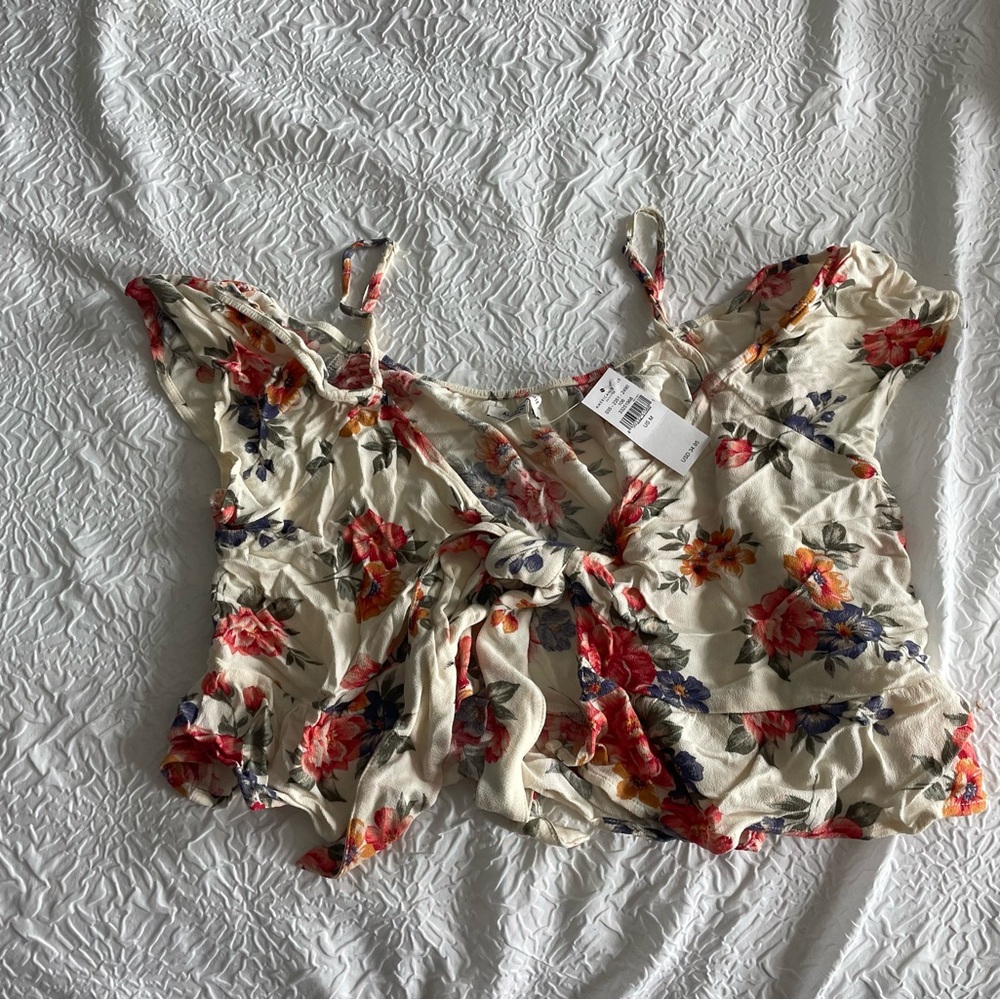 American Eagle Outfitters Floral Sleeveless Crop Blouse